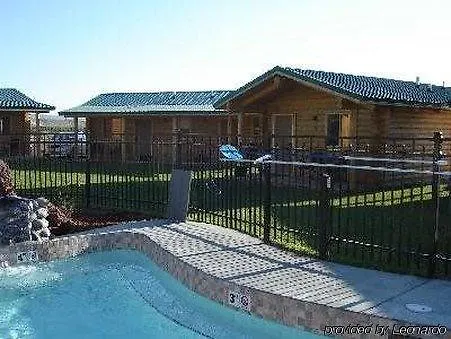 Cowboy Village Hotel
