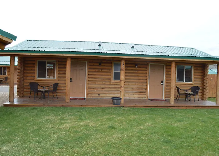 Cowboy Village Hotel 4*