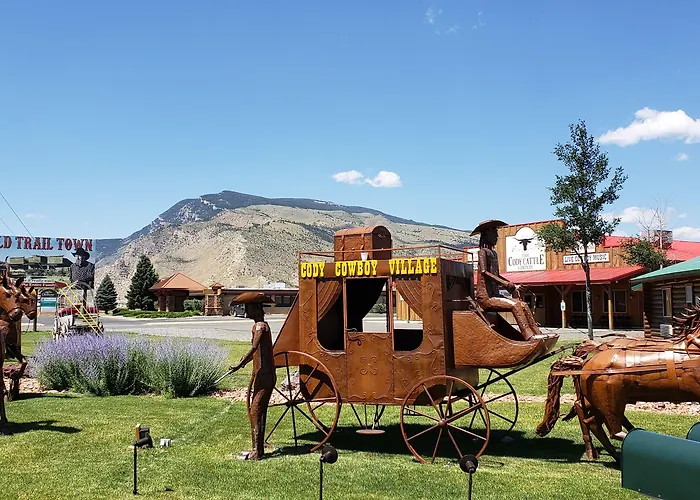 Cowboy Village Hotel 4*