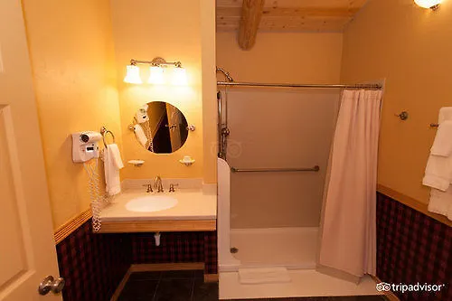 Hotel Cowboy Village 4*