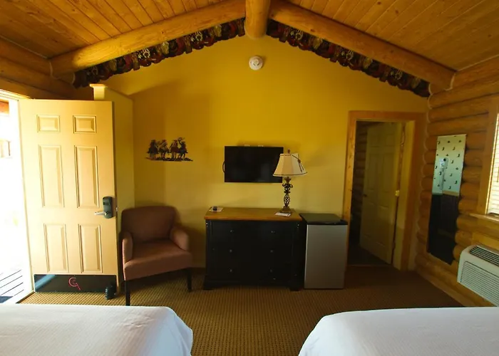 Hotel Cowboy Village 4*